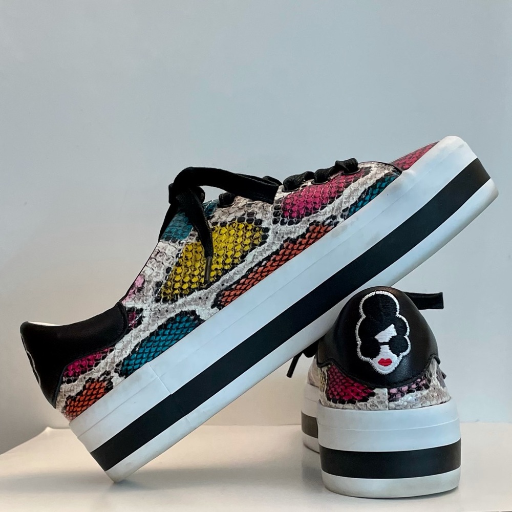 Alice and Olivia Platform Sneakers Multi-Colored Leather Snakeskin Print Size 6